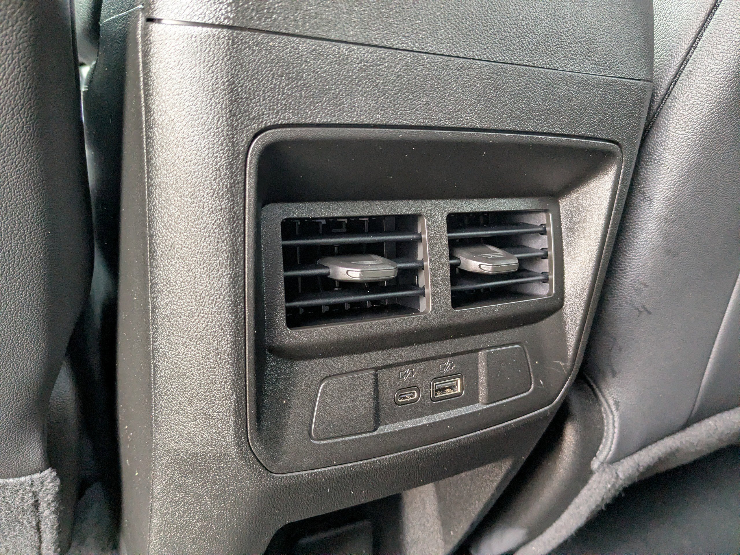 Used 2024 GMC Canyon Elevation w/ Elevation Premium Package image 17