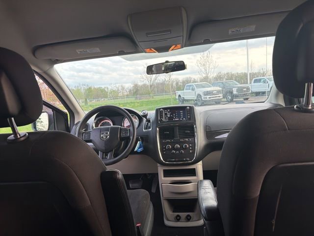 Used 2018 Dodge Grand Caravan SE image 15