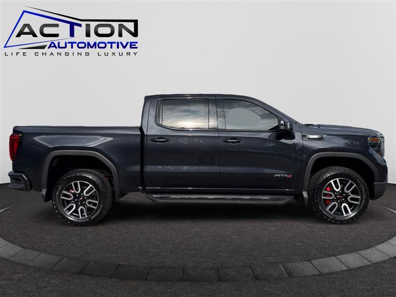 Used 2024 GMC Sierra 1500 AT4 w/ Technology Package AWD/4WD image 9