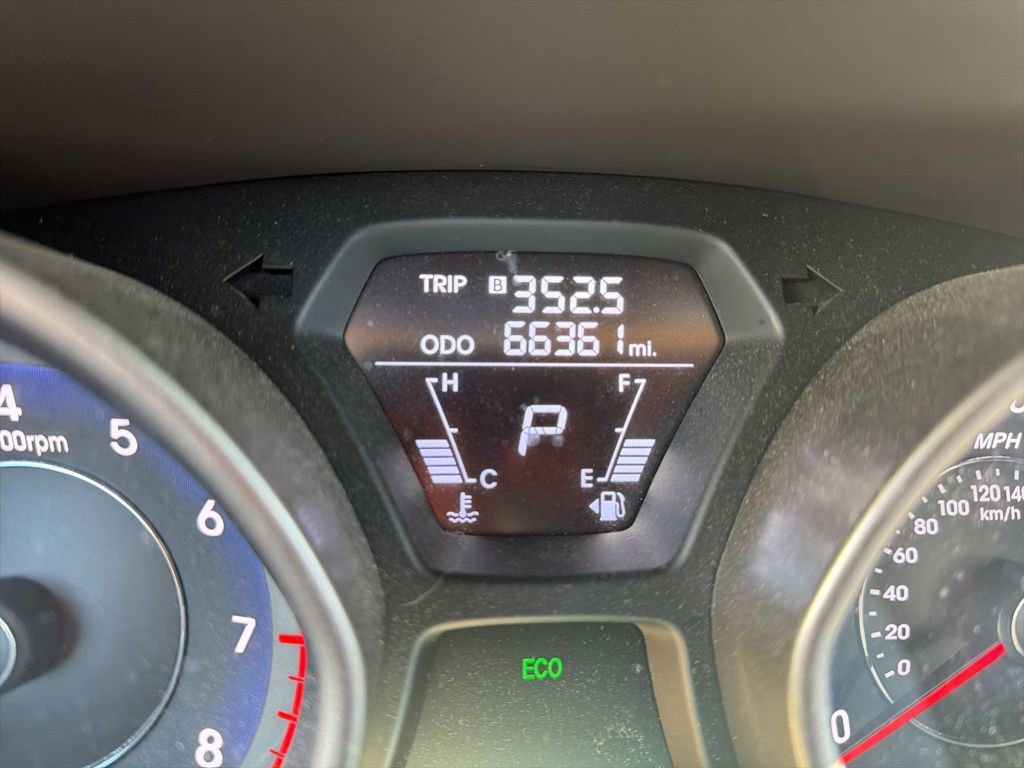 Used 2013 Hyundai Elantra GLS w/ Preferred Pkg image 9