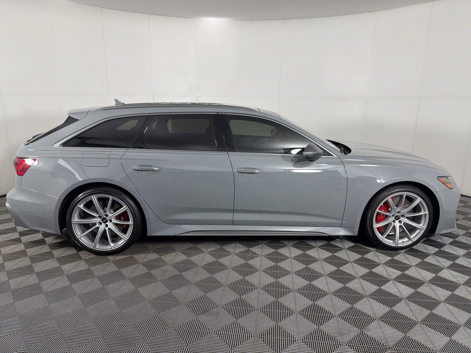 New 2026 Audi RS 6 performance image 7