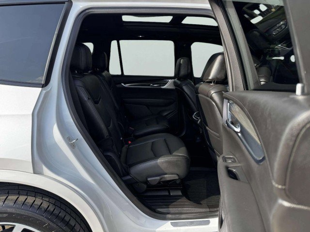 Used 2024 Cadillac XT6 Sport w/ Technology Package image 43