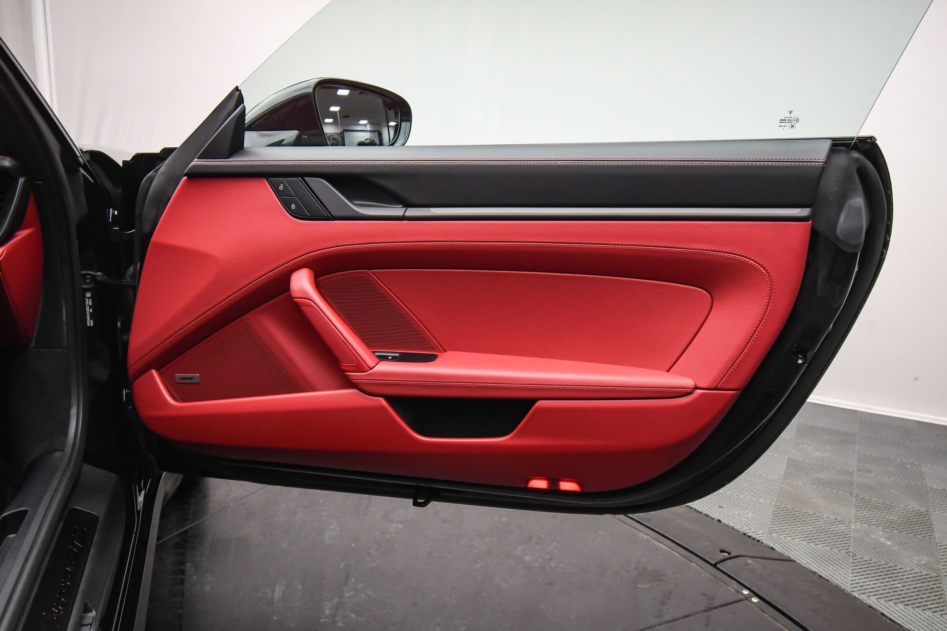 Used 2024 Porsche 911 Carrera GTS image 43