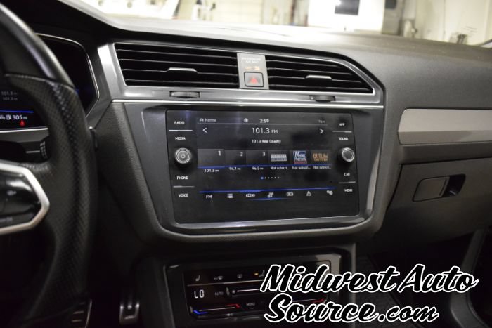 Used 2023 Volkswagen Tiguan SE R-Line AWD/4WD image 20