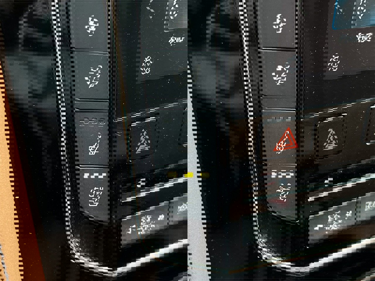 Used 2021 INFINITI QX80 Sensory w/ All-Season Package image 20