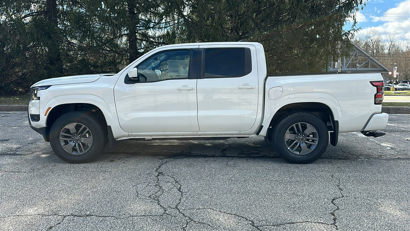 New 2026 Nissan Frontier SV w/ Tow Package AWD/4WD image 12