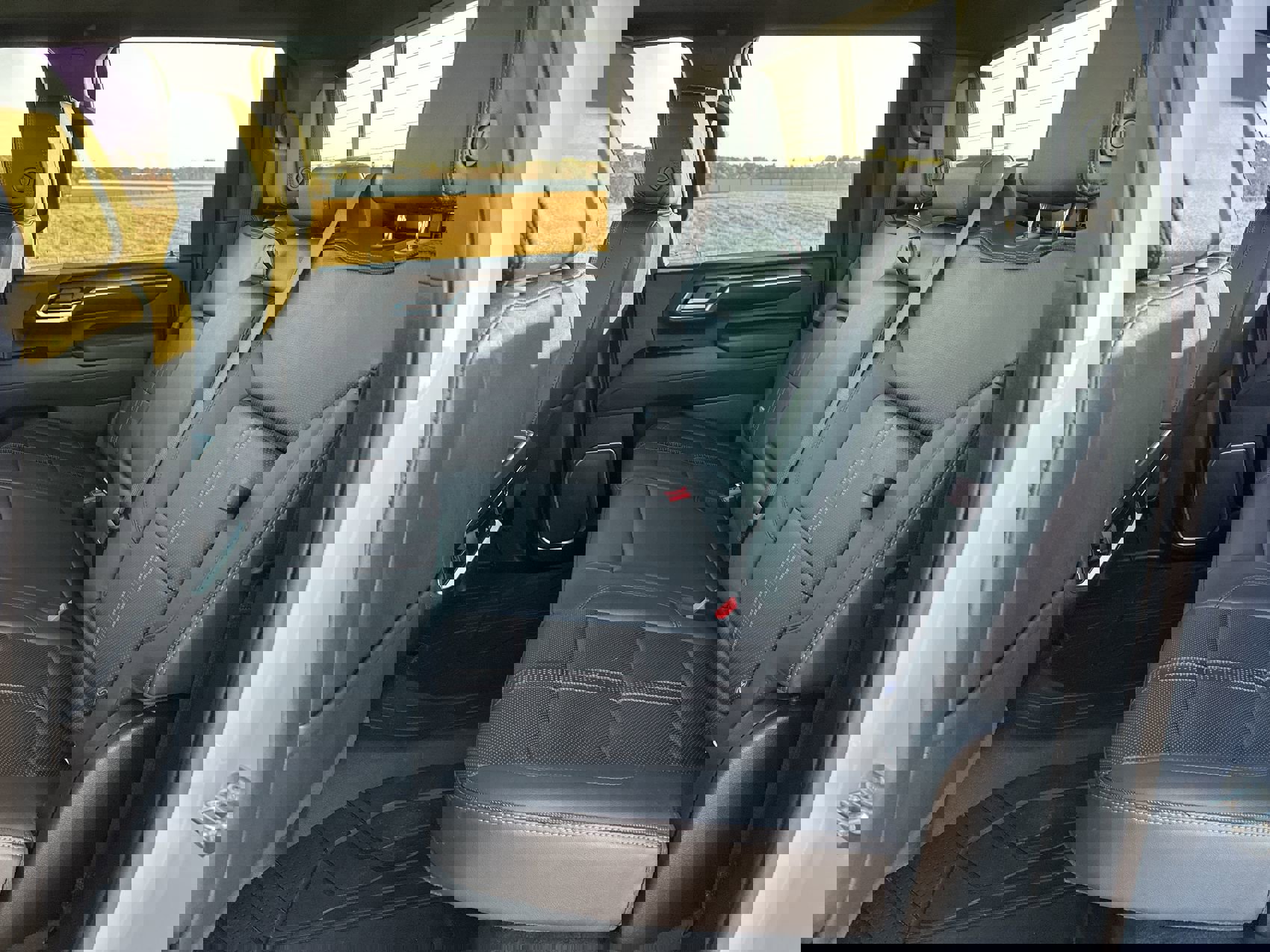 Used 2025 Chevrolet Silverado 2500 High Country w/ Technology Package image 23