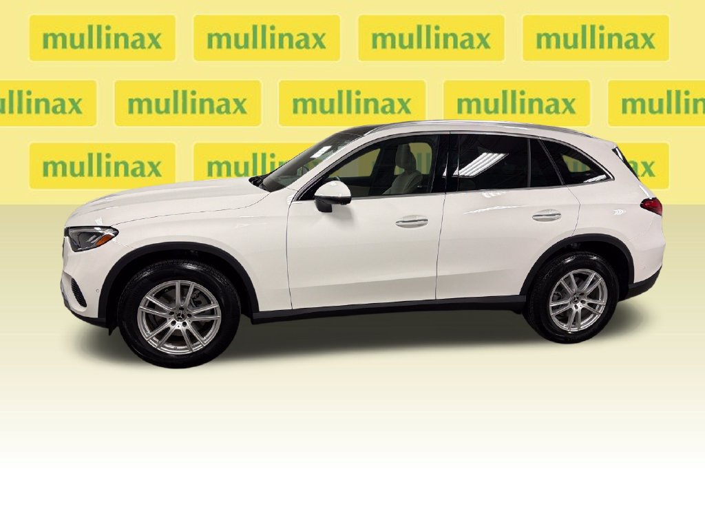 Used 2025 Mercedes-Benz GLC 300 image 8