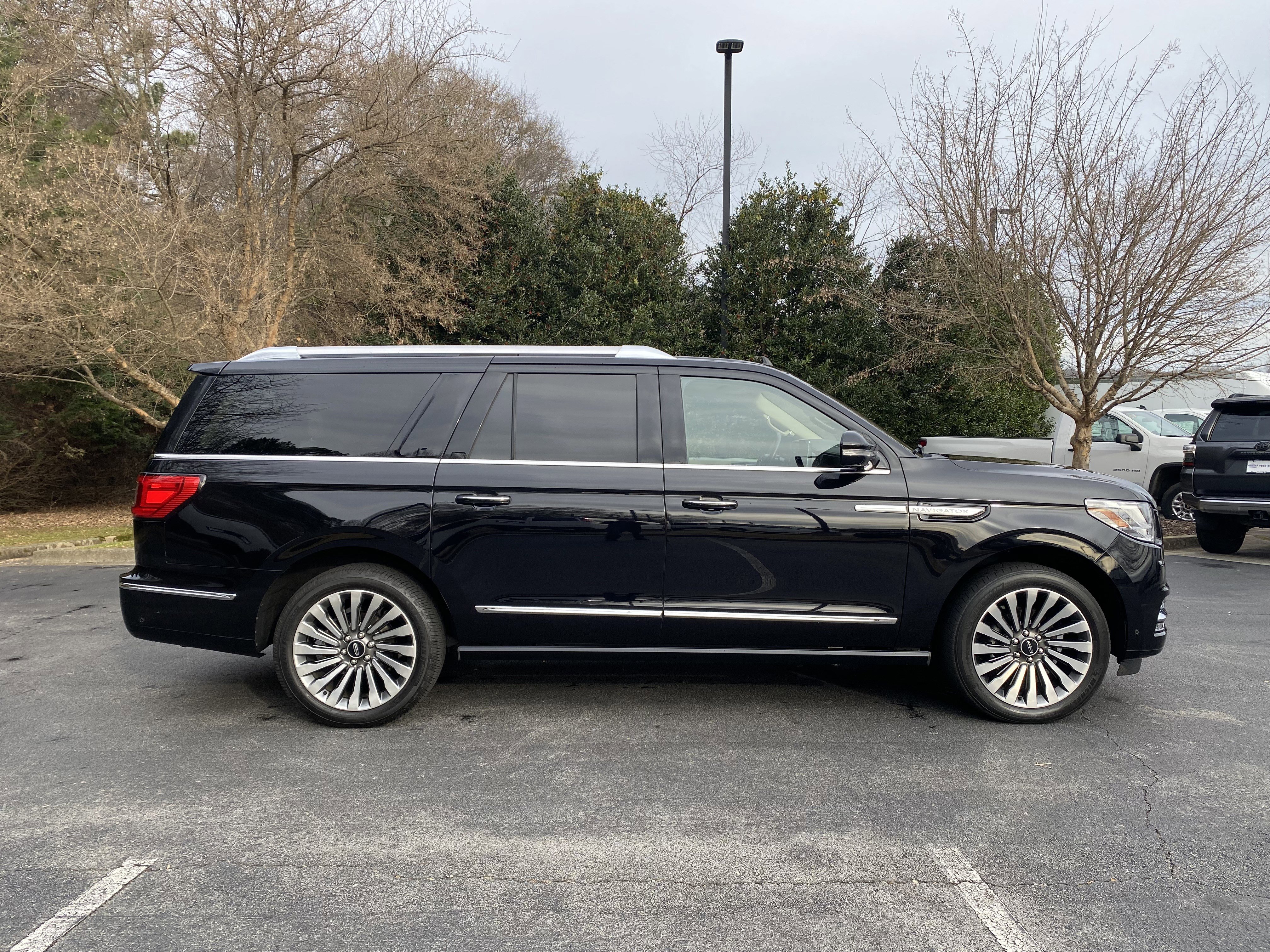 Used 2020 Lincoln Navigator L Reserve w/ Luxury Package image 10