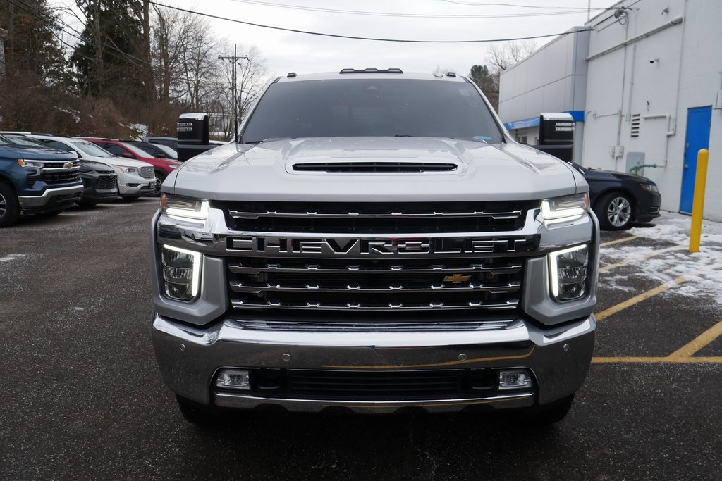 Used 2022 Chevrolet Silverado 3500 LTZ w/ LTZ Premium Package image 3