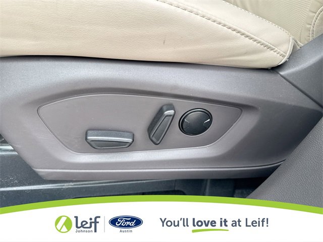Used 2023 Ford Explorer Platinum w/ Technology Package image 18
