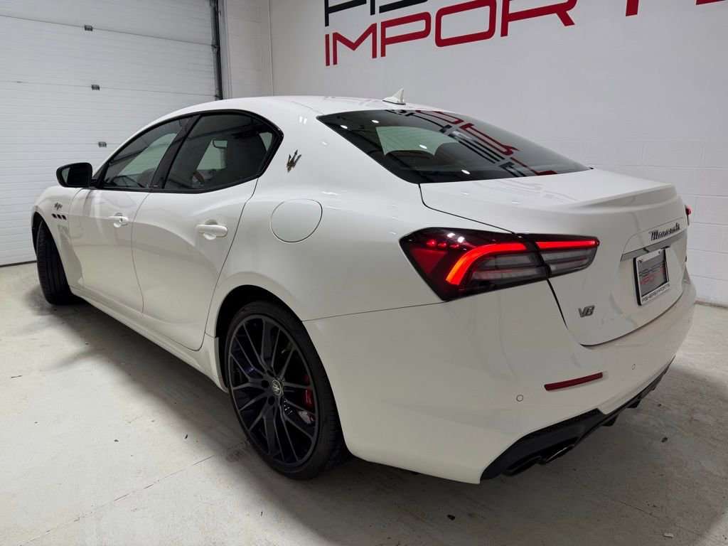 Used 2023 Maserati Ghibli Trofeo image 5