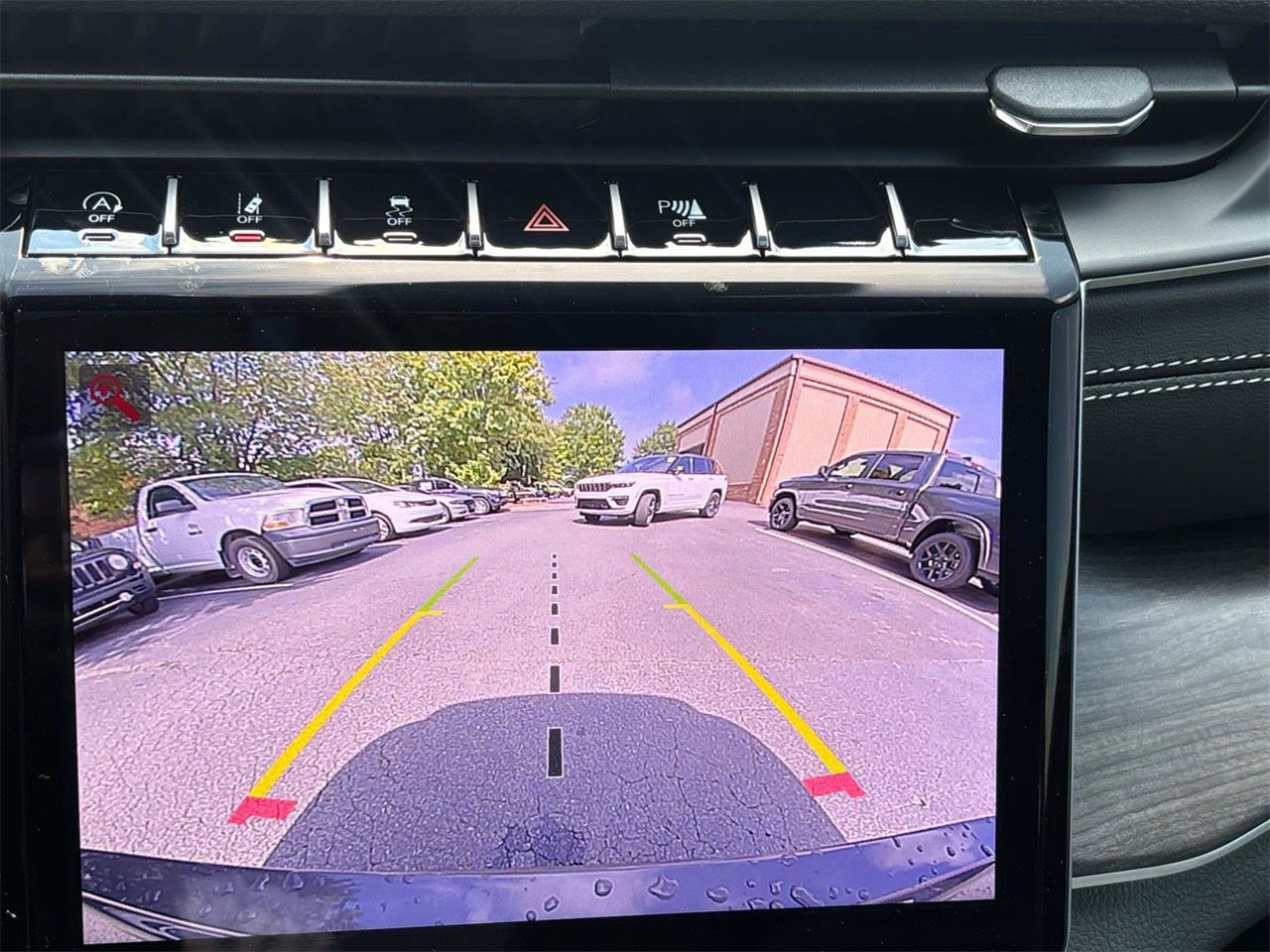 New 2025 Jeep Grand Cherokee Limited w/ Luxury Tech Group II image 21