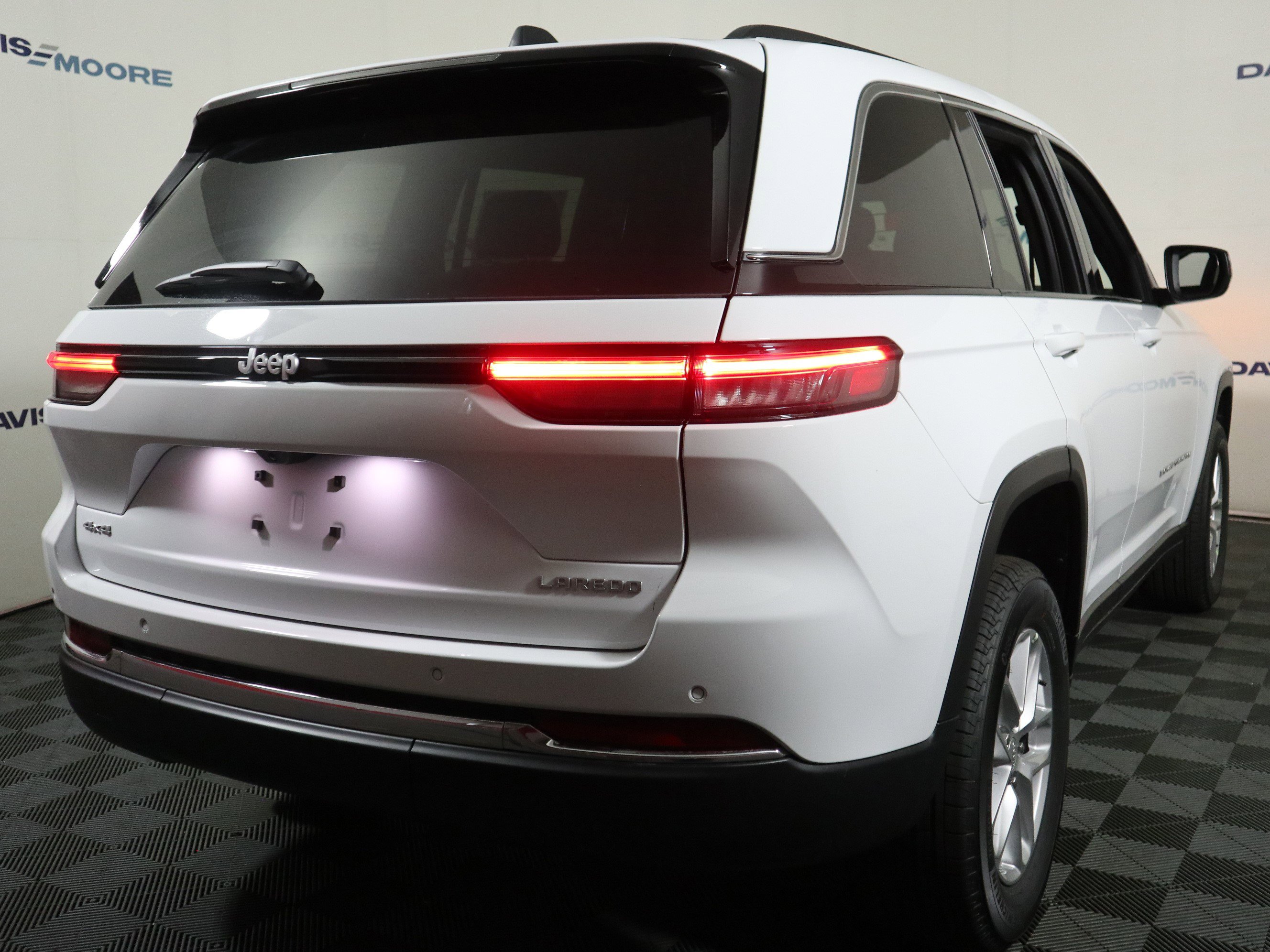 New 2026 Jeep Grand Cherokee 4WD image 6
