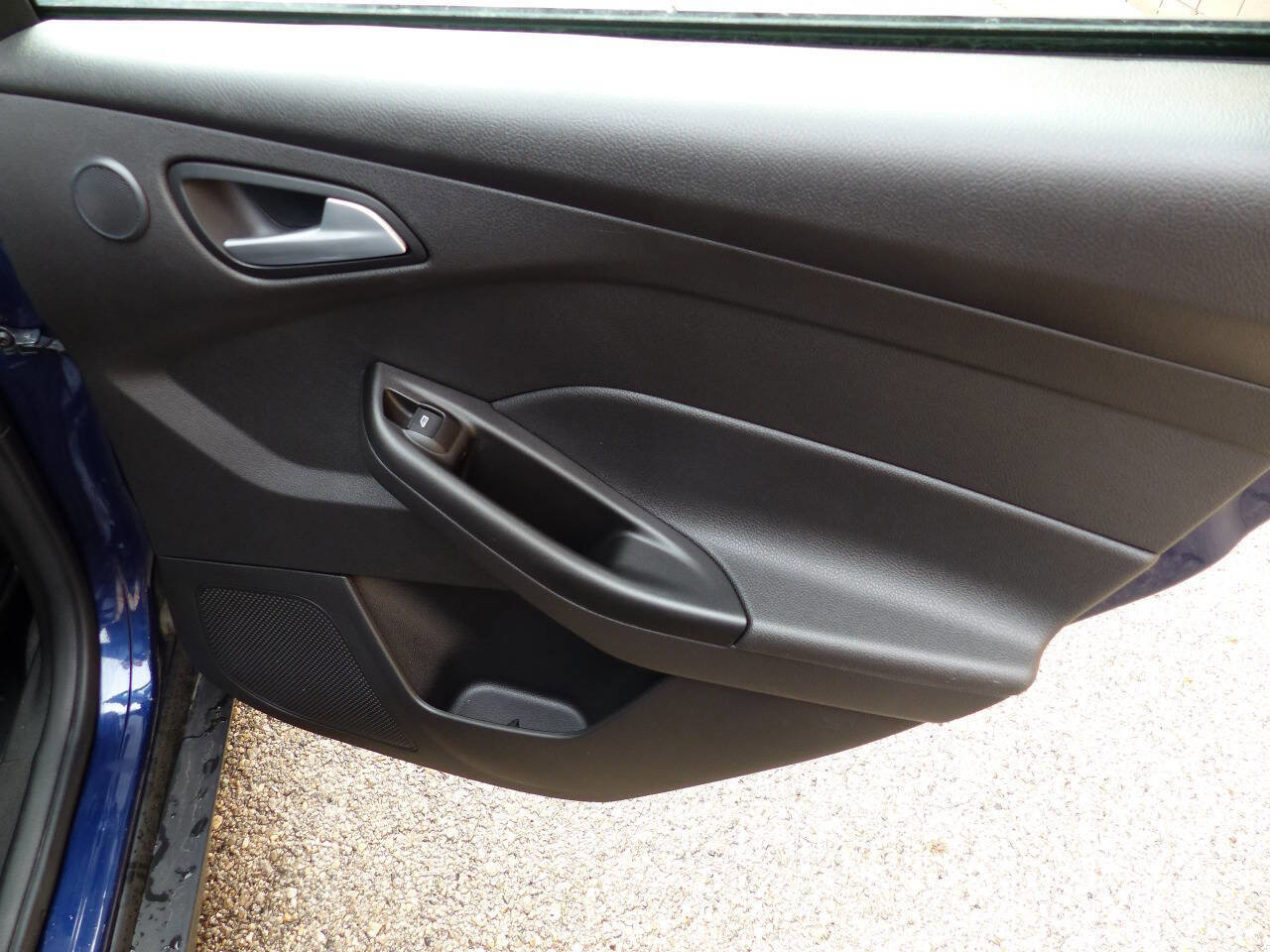 Used 2017 Ford Focus SEL image 26