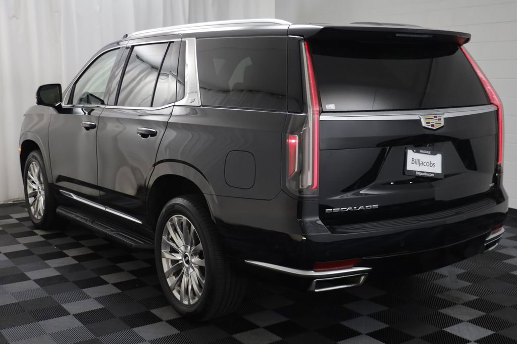 Used 2021 Cadillac Escalade Premium Luxury AWD/4WD image 16