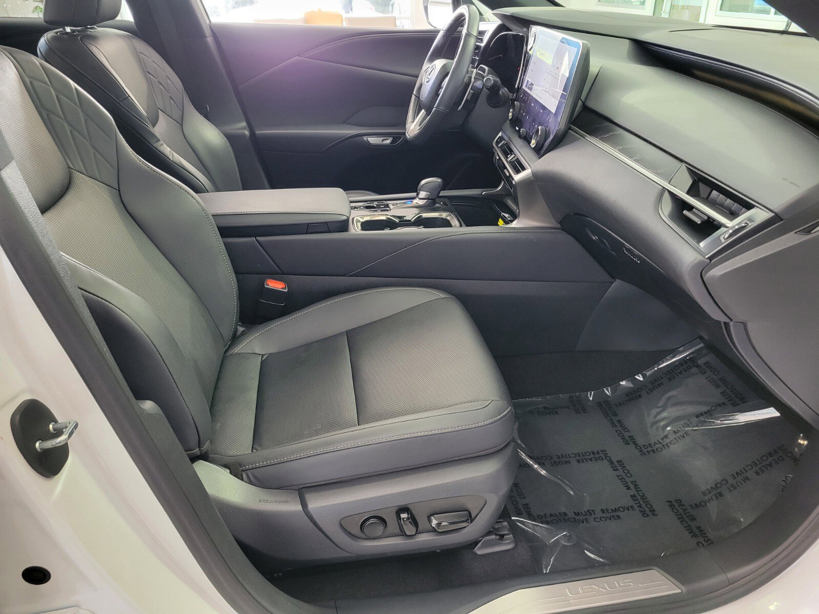 Used 2023 Lexus RX 350 Premium image 17