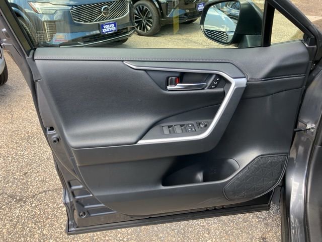 Used 2023 Toyota RAV4 Limited AWD/4WD image 25