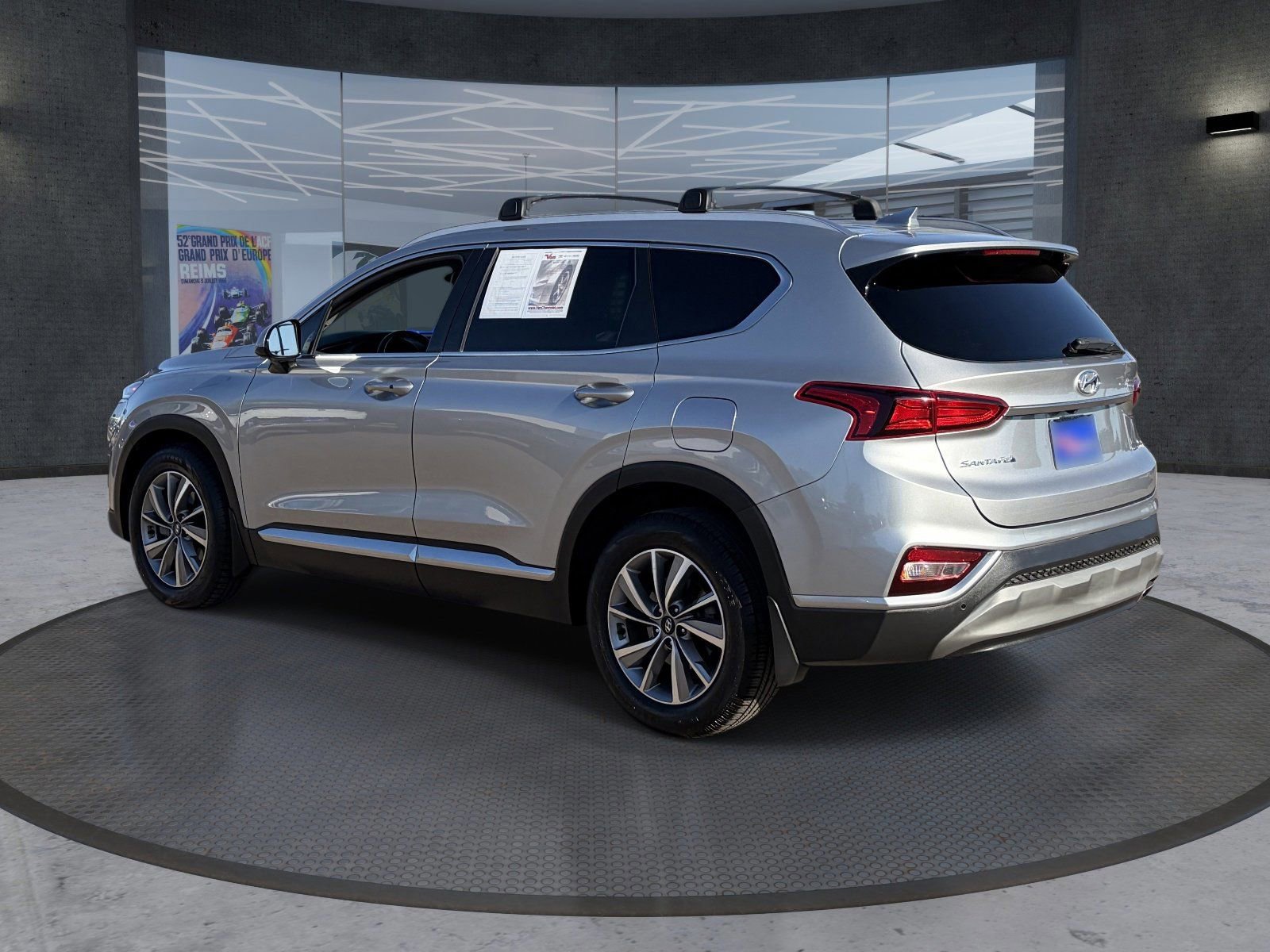 Used 2020 Hyundai Santa Fe SEL w/ Convenience Package FWD image 4