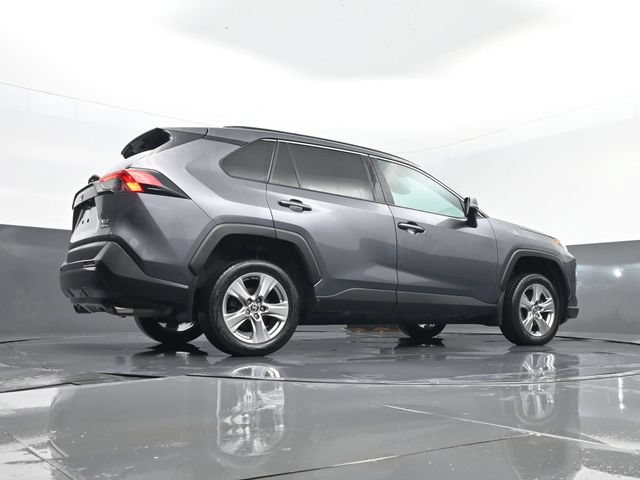 Used 2022 Toyota RAV4 XLE AWD/4WD image 22