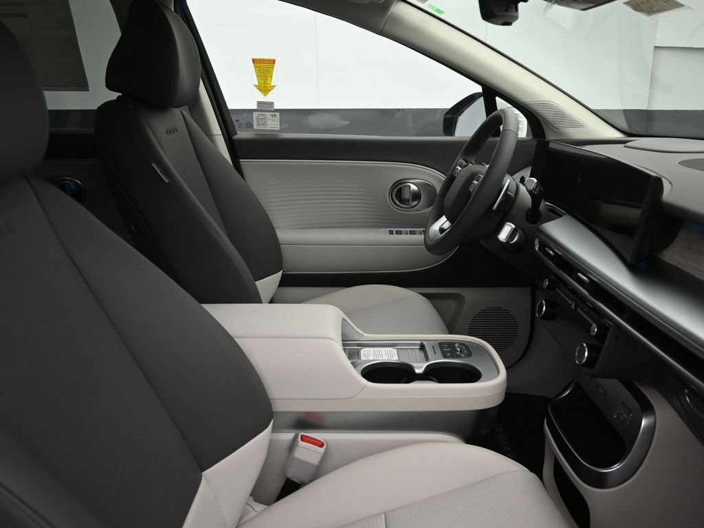New 2026 Hyundai Ioniq 9 SEL image 10