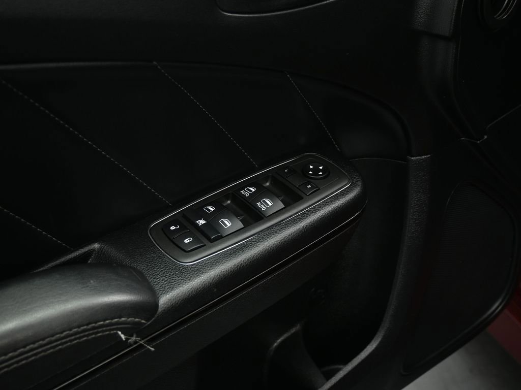 Used 2022 Dodge Charger R/T w/ Plus Group image 10