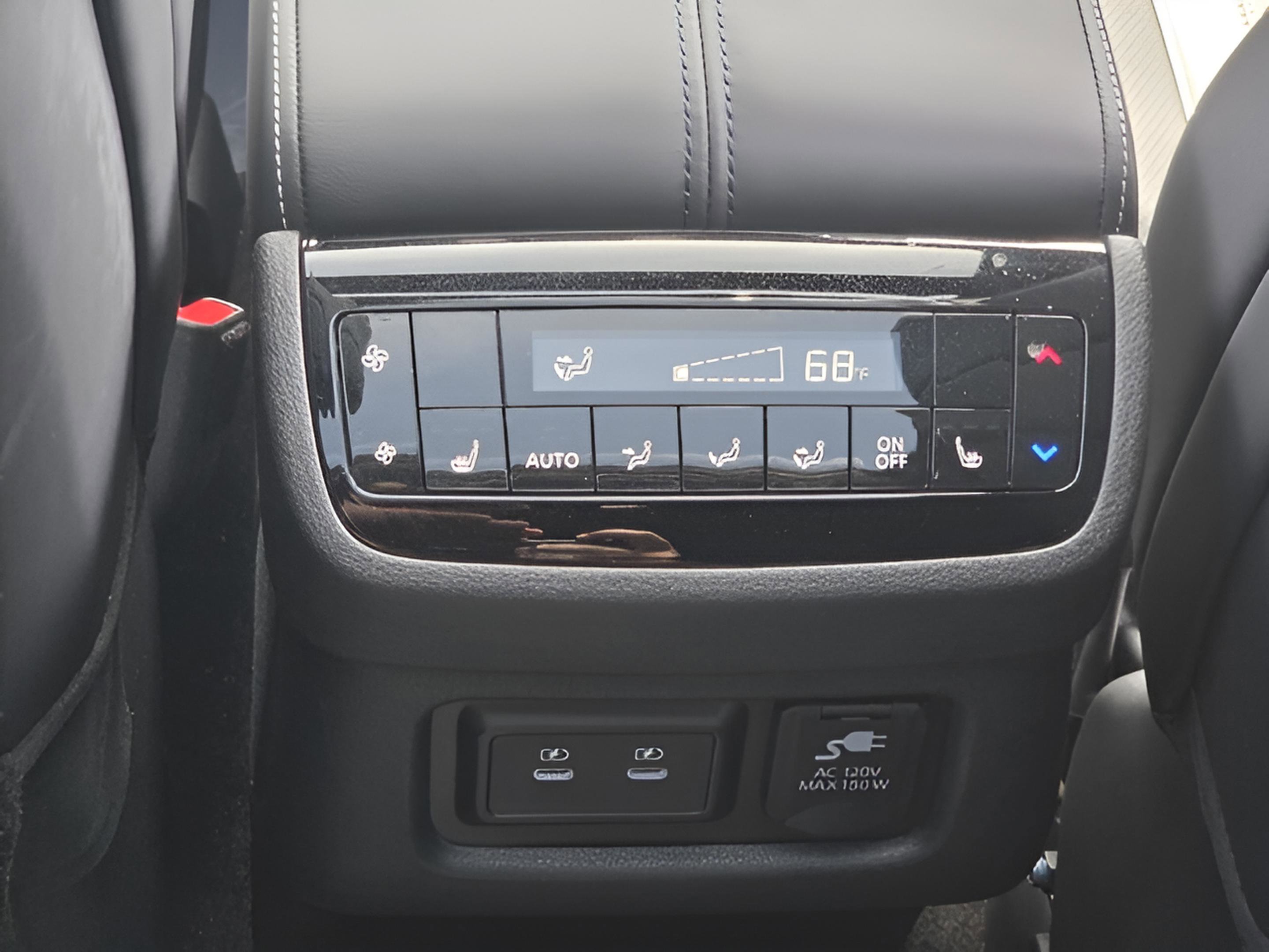 Used 2026 INFINITI QX60 Autograph w/ Dark Cargo Package image 31