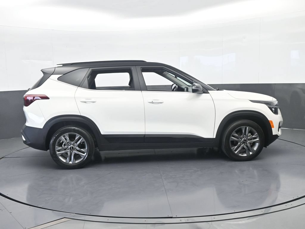 Used 2023 Kia Seltos S FWD image 7