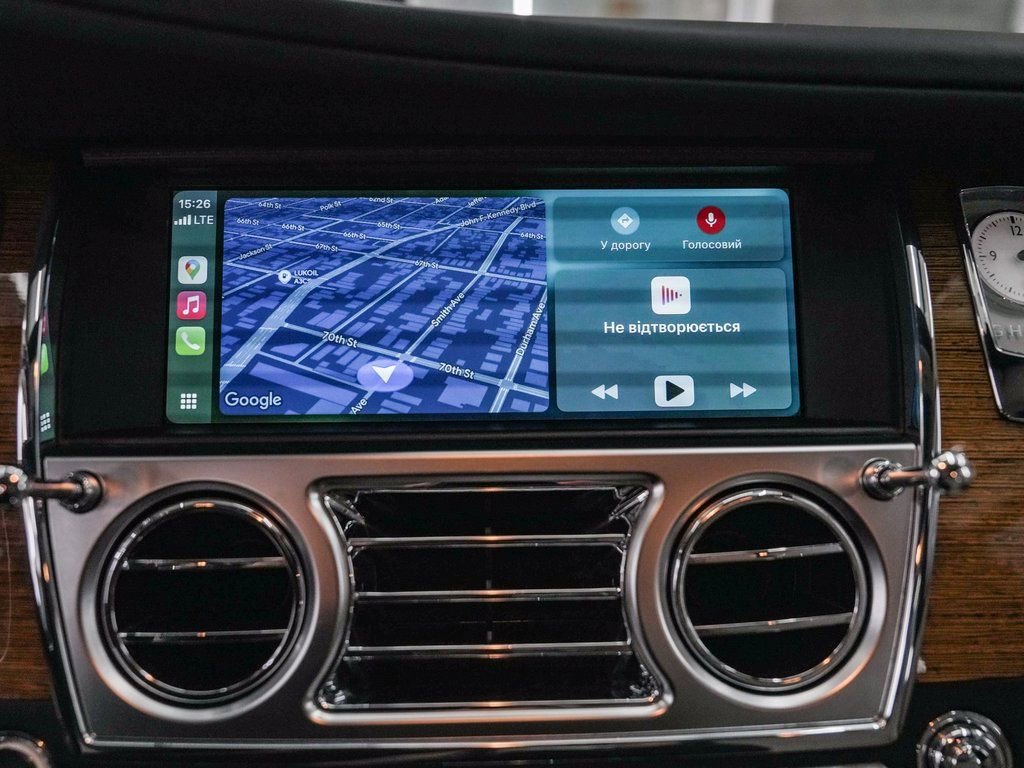 Used 2011 Rolls-Royce Ghost image 32