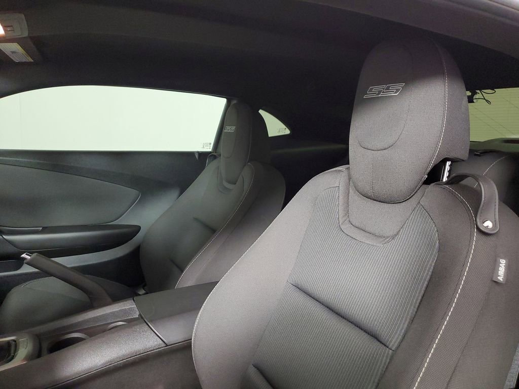 Used 2013 Chevrolet Camaro SS w/ Rear Vision Package image 10