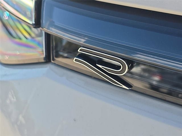New 2026 Volkswagen Tiguan SE R-Line FWD image 3