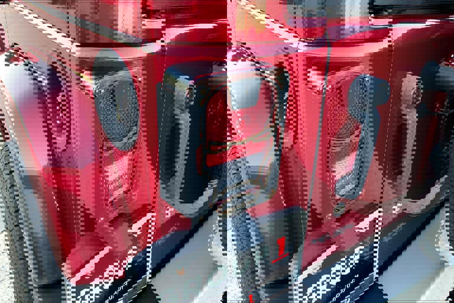 Used 2012 Jeep Wrangler Unlimited Sahara w/ Connectivity Group image 24