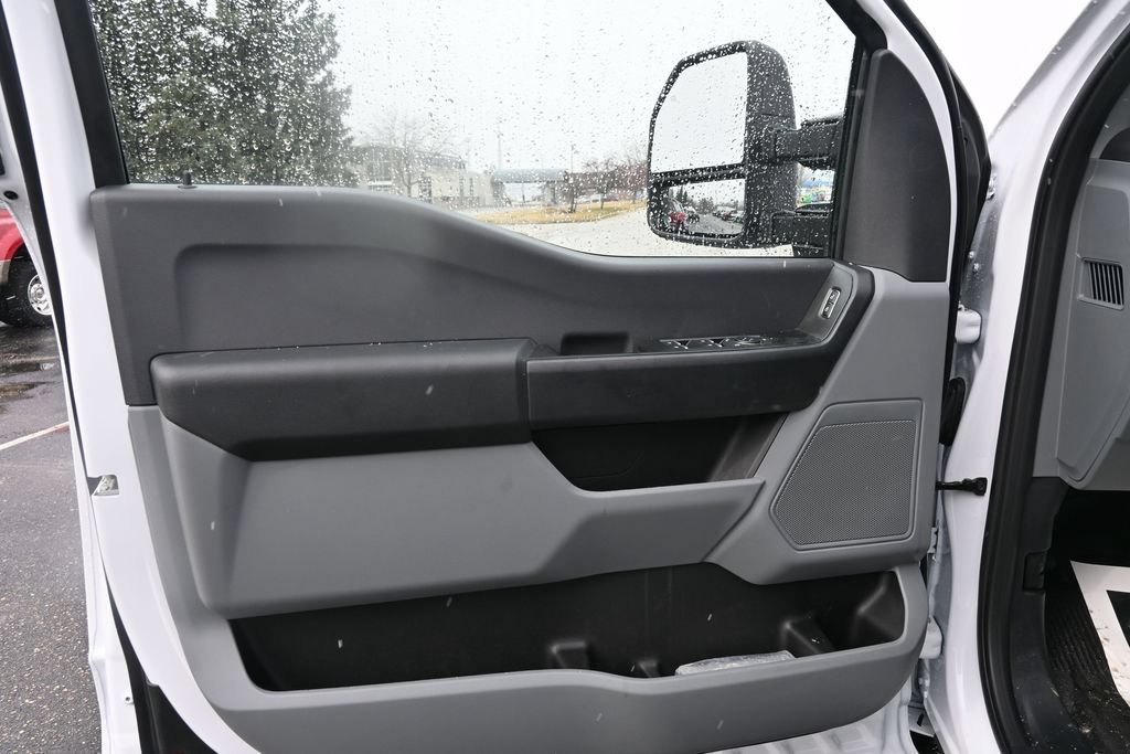 New 2026 Ford F350 XL w/ XL Chrome Package AWD/4WD image 28