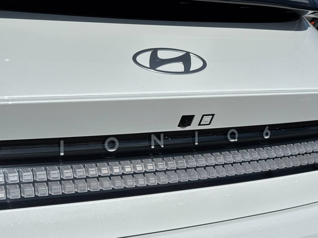 Used 2024 Hyundai Ioniq 6 SEL RWD image 12