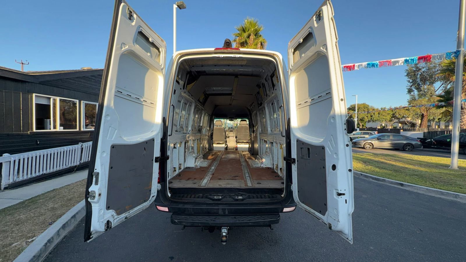 Used 2015 Mercedes-Benz Sprinter 3500 image 30