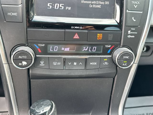 Used 2016 Toyota Camry XSE FWD image 22