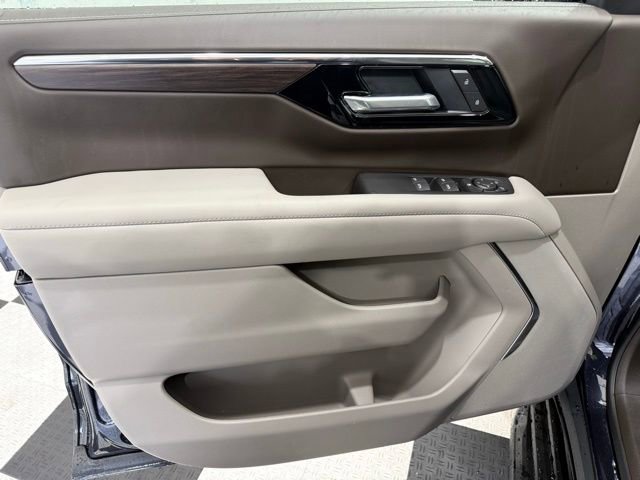 New 2026 Chevrolet Suburban LS w/ LPO, Dark Essentials Package image 14