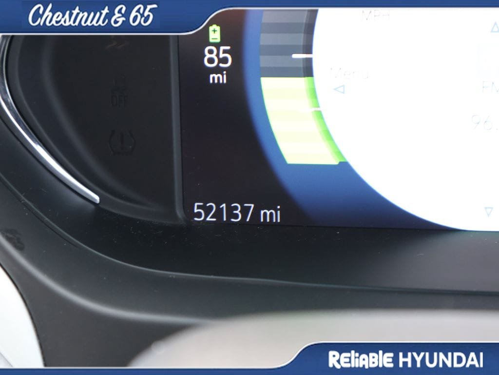 Used 2017 Chevrolet Bolt Premier w/ Driver Confidence II Package FWD image 30