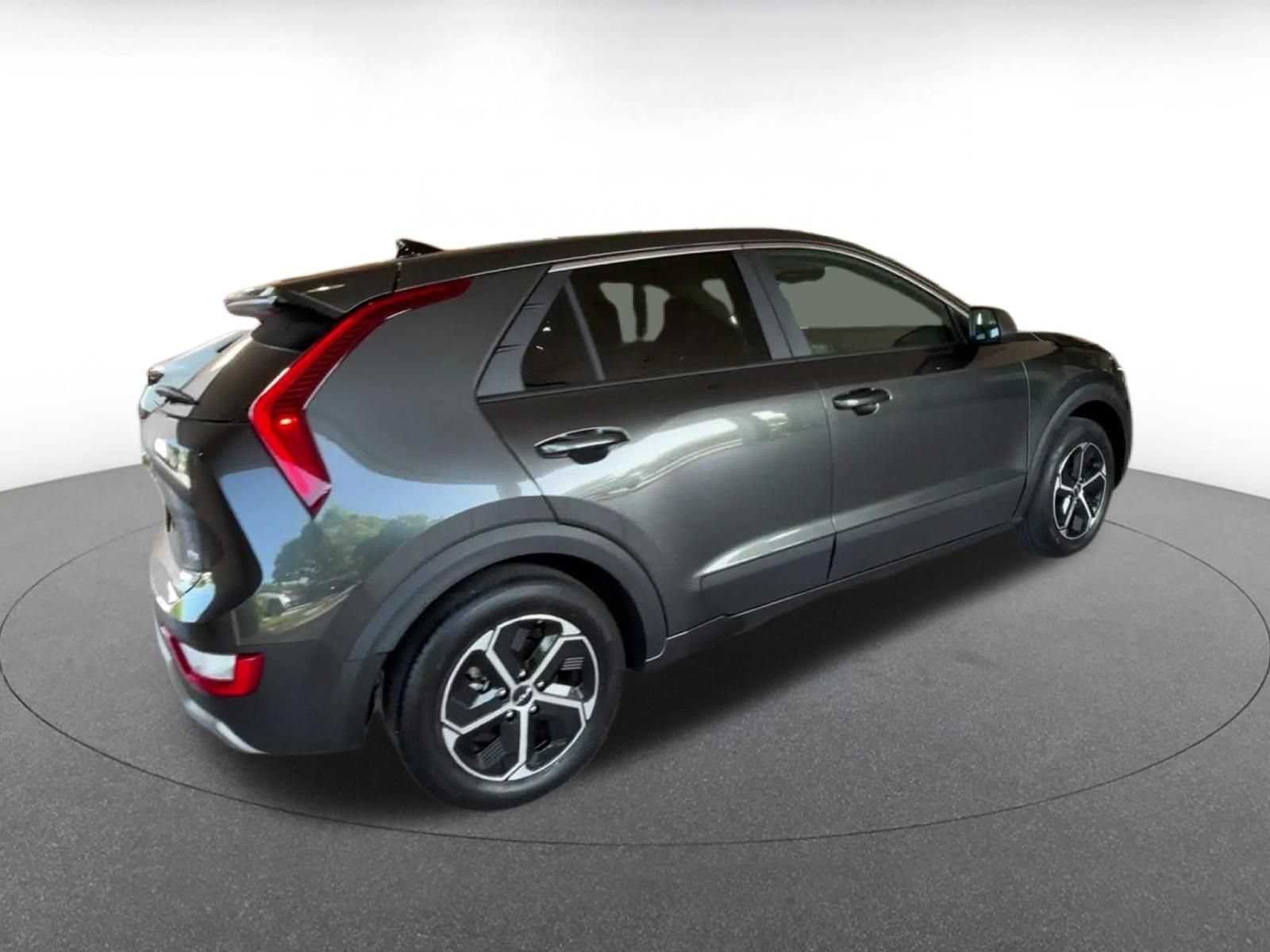 Used 2026 Kia Niro LX FWD image 14