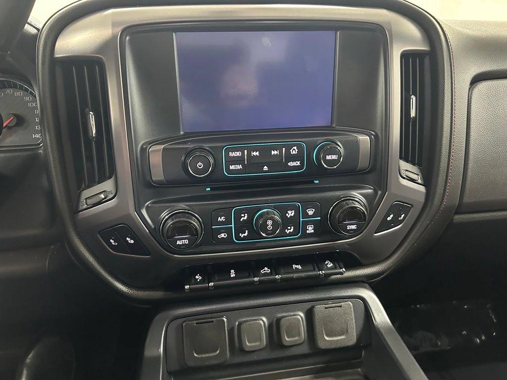 Used 2018 GMC Sierra 2500 SLT w/ All Terrain HD Package AWD/4WD image 18