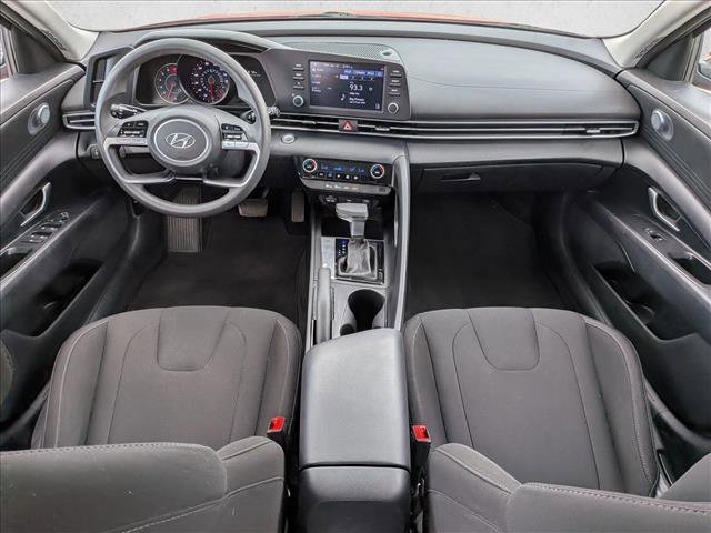 Used 2022 Hyundai Elantra SEL w/ Cargo Package FWD image 17