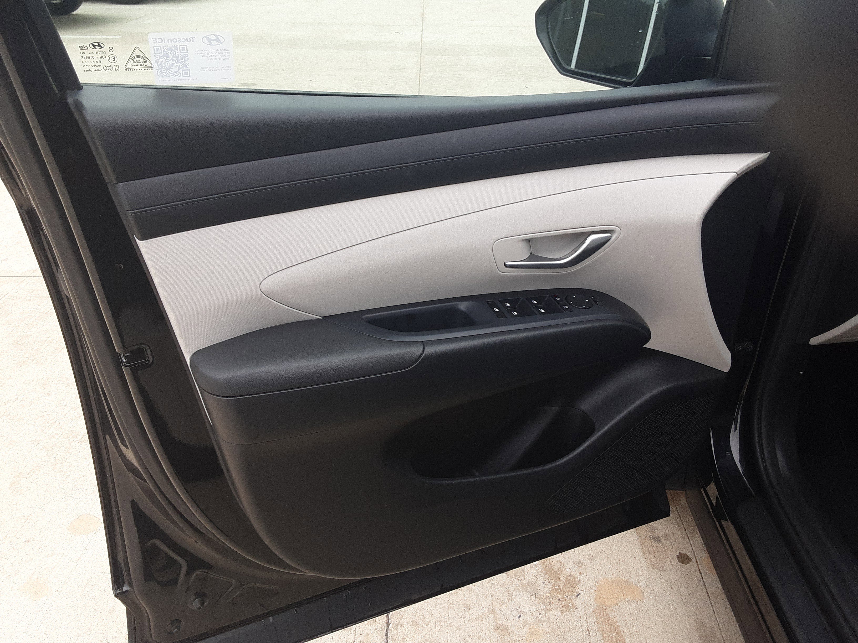 Used 2025 Hyundai Tucson SEL FWD image 9
