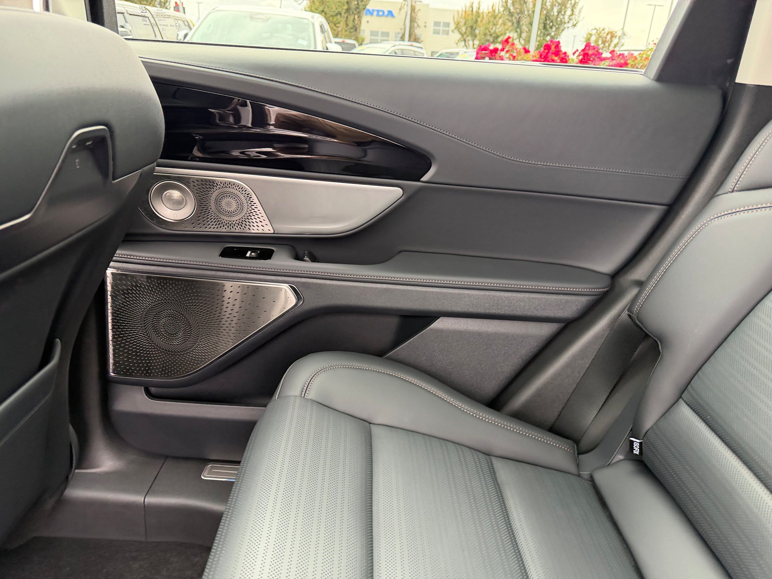 New 2026 Lincoln Nautilus Reserve AWD/4WD image 20