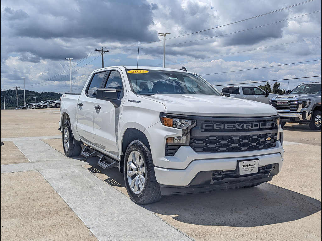 Used 2022 Chevrolet Silverado 1500 Custom AWD/4WD image 5