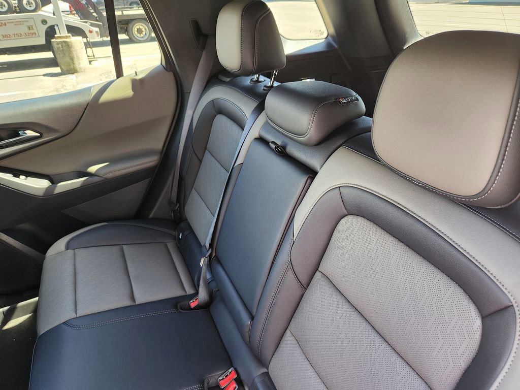 New 2026 Chevrolet Equinox LT AWD/4WD image 11