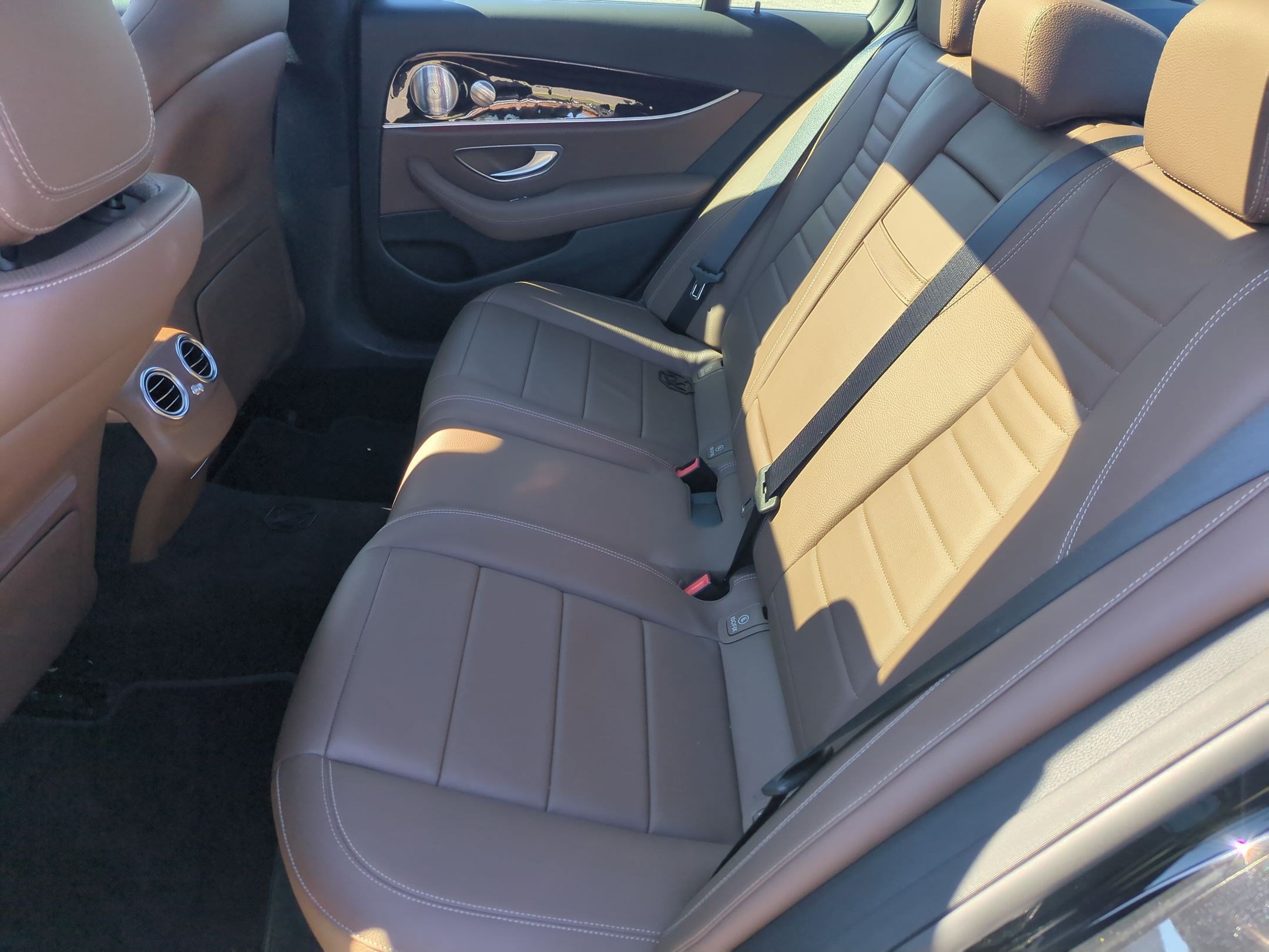 Certified 2021 Mercedes-Benz E 450 4MATIC Sedan image 31
