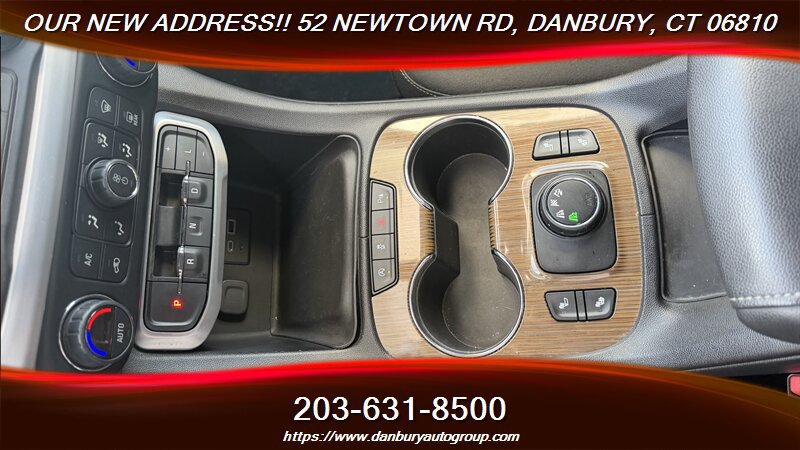 Used 2020 GMC Acadia SLE w/ Driver Convenience Package AWD/4WD image 13