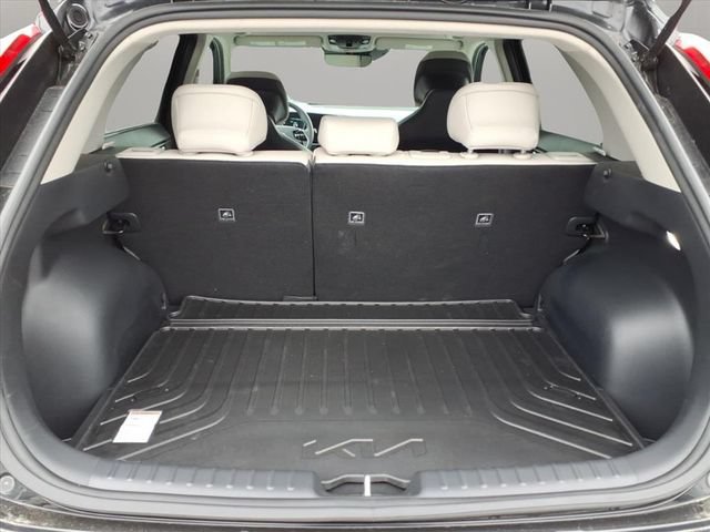 Used 2024 Kia Niro EX Touring FWD image 9