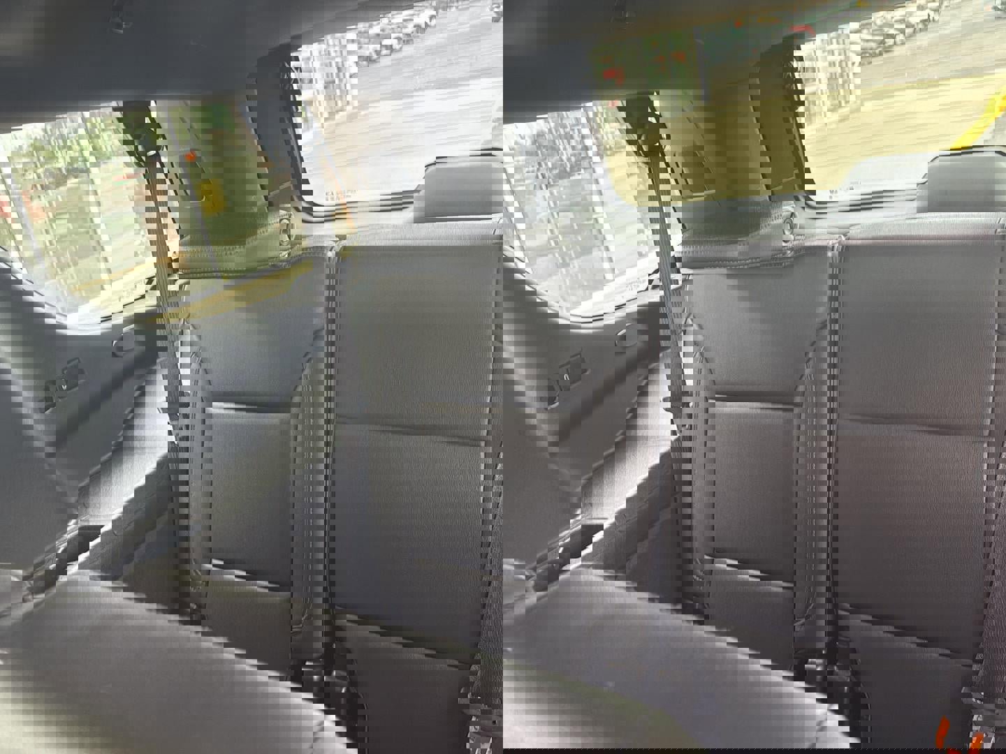 Used 2024 Chevrolet Tahoe Z71 image 12