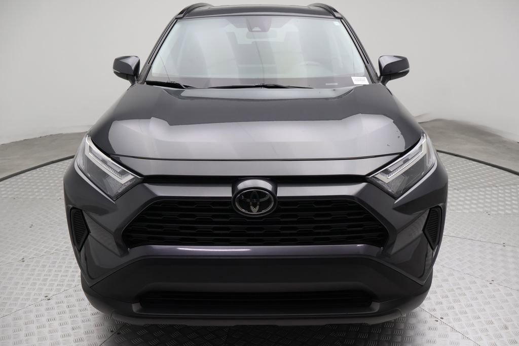 Used 2023 Toyota RAV4 XLE w/ Convenience Package image 5